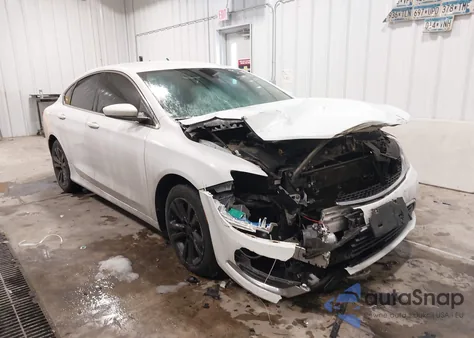 2016 Chrysler 200 Limited из США, поврежденный, VIN 1C3CCCAB3GN113805